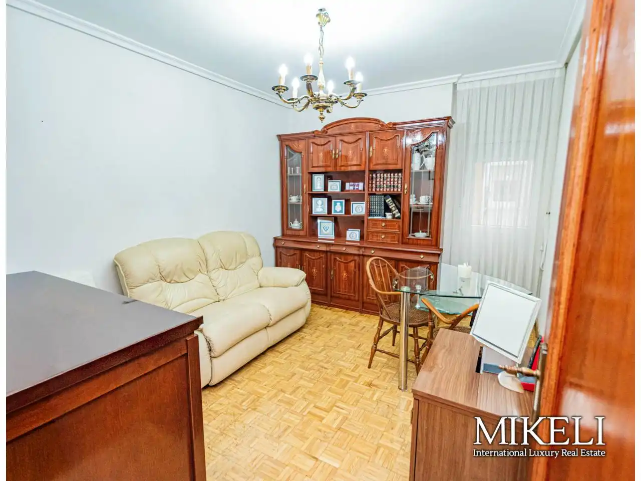 Sala de estar de Piso en venta en Santander con Calefacción y Parquet