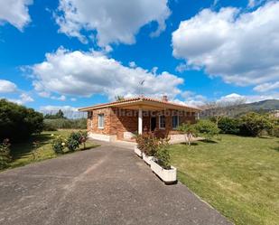 Exterior view of House or chalet for sale in Nalda  with Heating, Private garden and Storage room