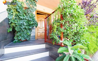 Single-family semi-detached for sale in Camino CEMENTERIO, 14, Peligros