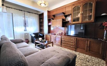 Sala d'estar de Pis en venda en Ávila Capital amb Calefacció, Terrassa i Traster