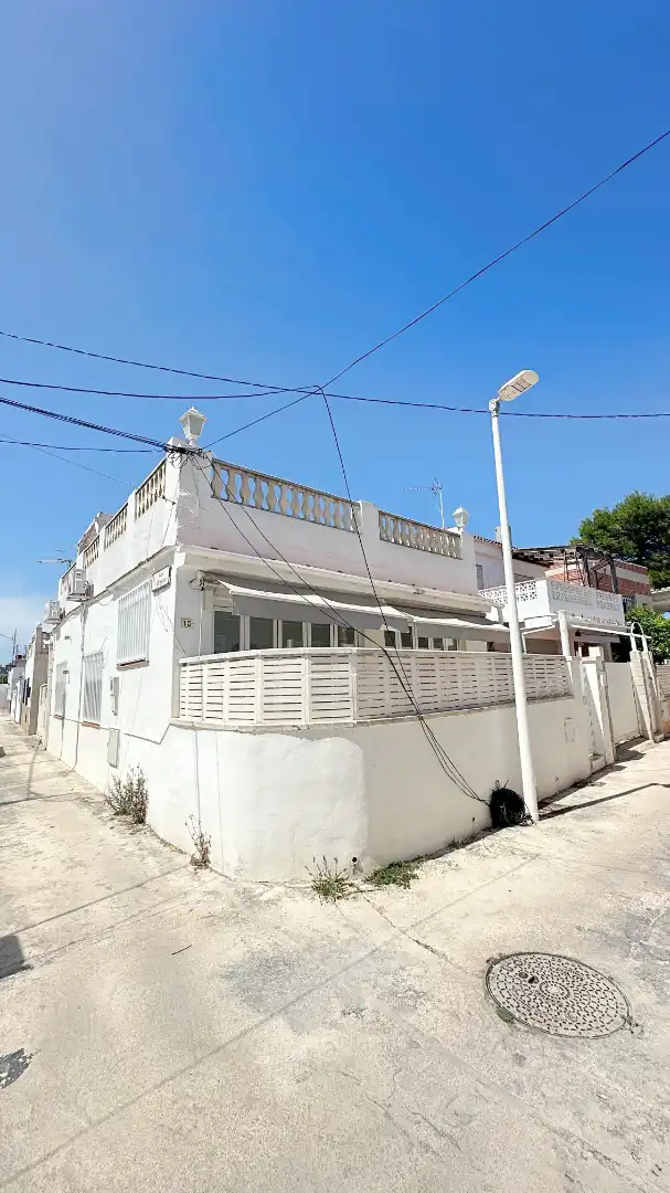 Vista exterior de Casa o chalet de alquiler en Gandia con Aire acondicionado, Calefacción y Terraza