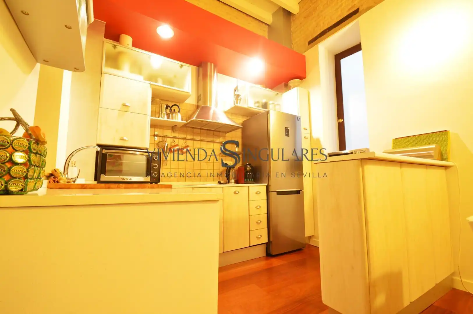 Cuina de Apartament en venda en Sevilla amb Aire condicionat i Moblat