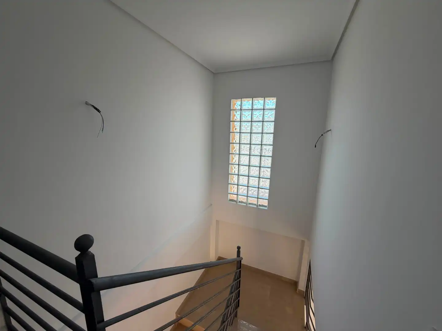 Casa adosada en venda en Utiel amb Calefacció, Parquet i Terrassa