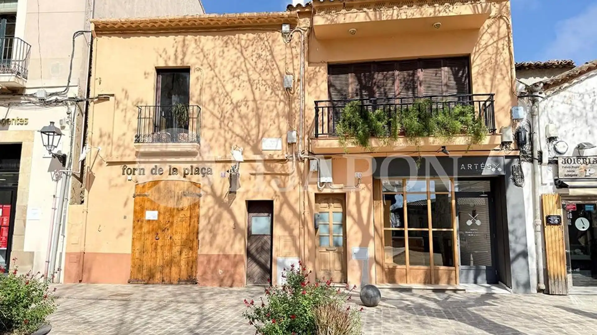 Exterior view of Flat for sale in Alella  with Air Conditioner and Terrace