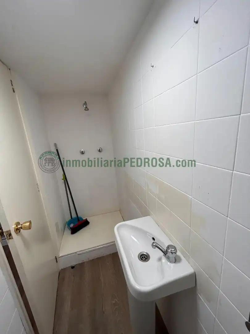 Office for rent in Calle Doutor Loureiro Crespo, La Seca - Los Salgueriños