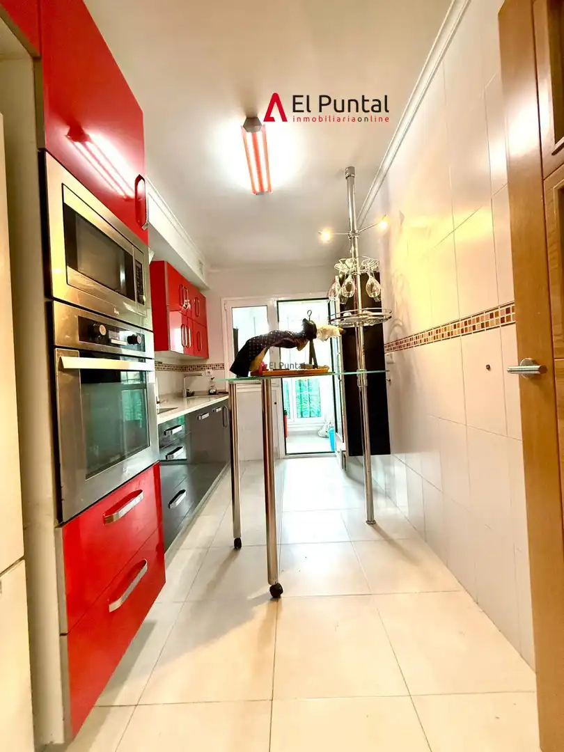Küche von Maisonette zum Verkauf in Piélagos mit Heizung, Parkett und Abstellraum