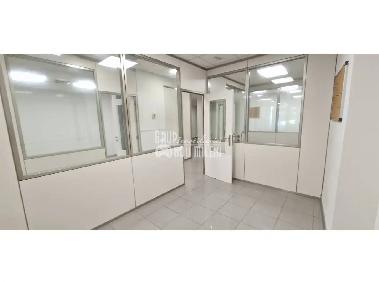 Commercial properties for rent in Catarroja  with Air Conditioner