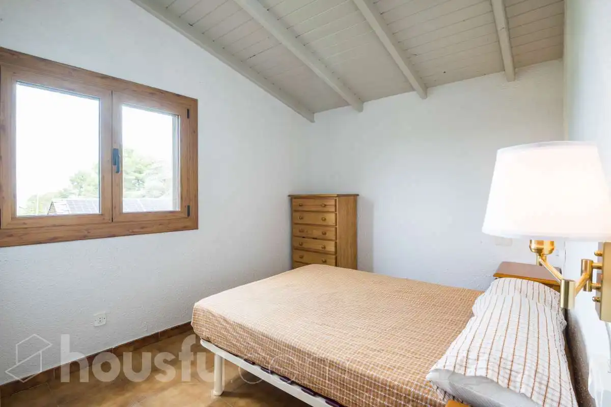 Dormitori de Casa o xalet en venda en Mediona amb Aire condicionat, Calefacció i Jardí privat