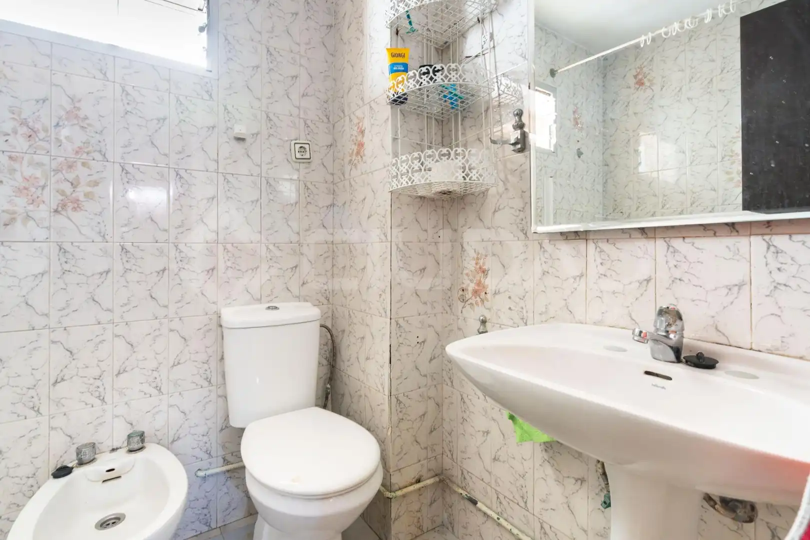 Bathroom of Flat for sale in Nervión