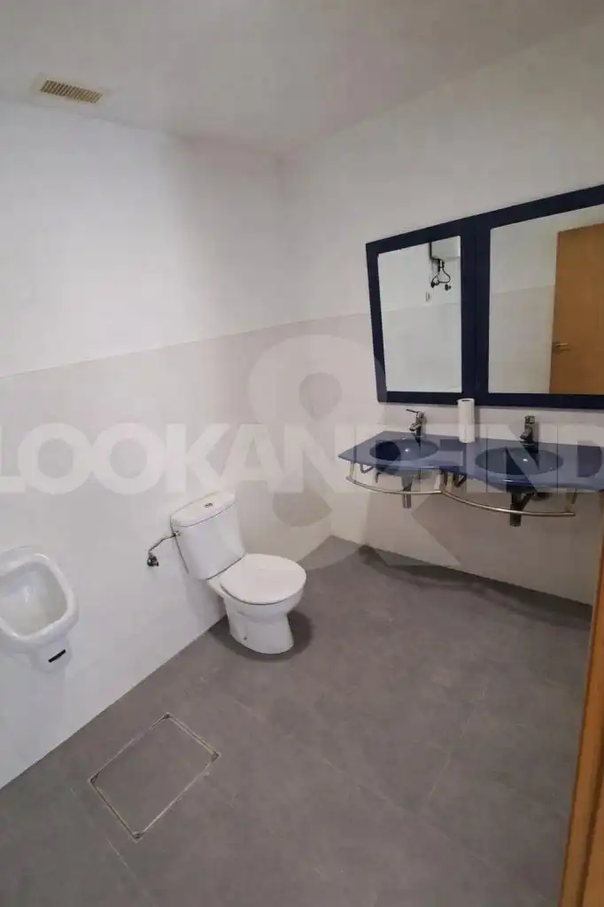 Business premises for sale in Avenida ZUMALAKARREGI, imagen 9