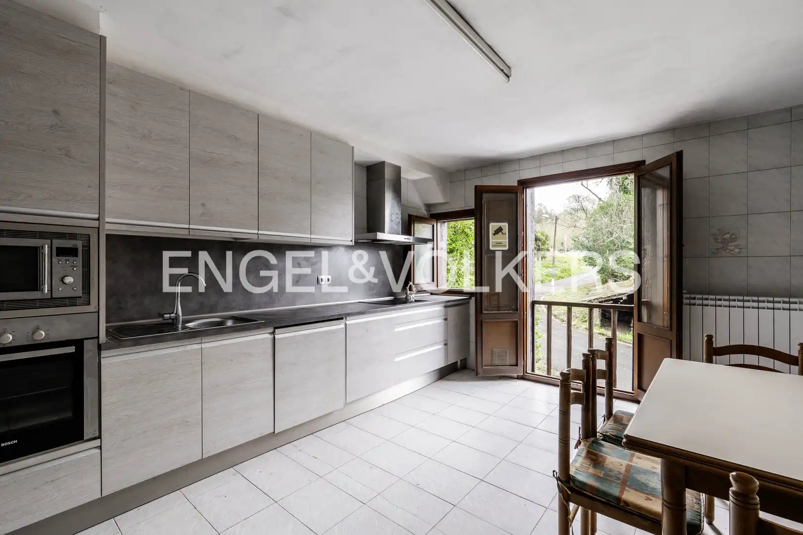 Cocina de Casa o chalet en venta en Donostia - San Sebastián  con Calefacción y Balcón
