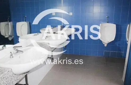 Local en venta en Calle de Mario Roso de Luna, Rejas