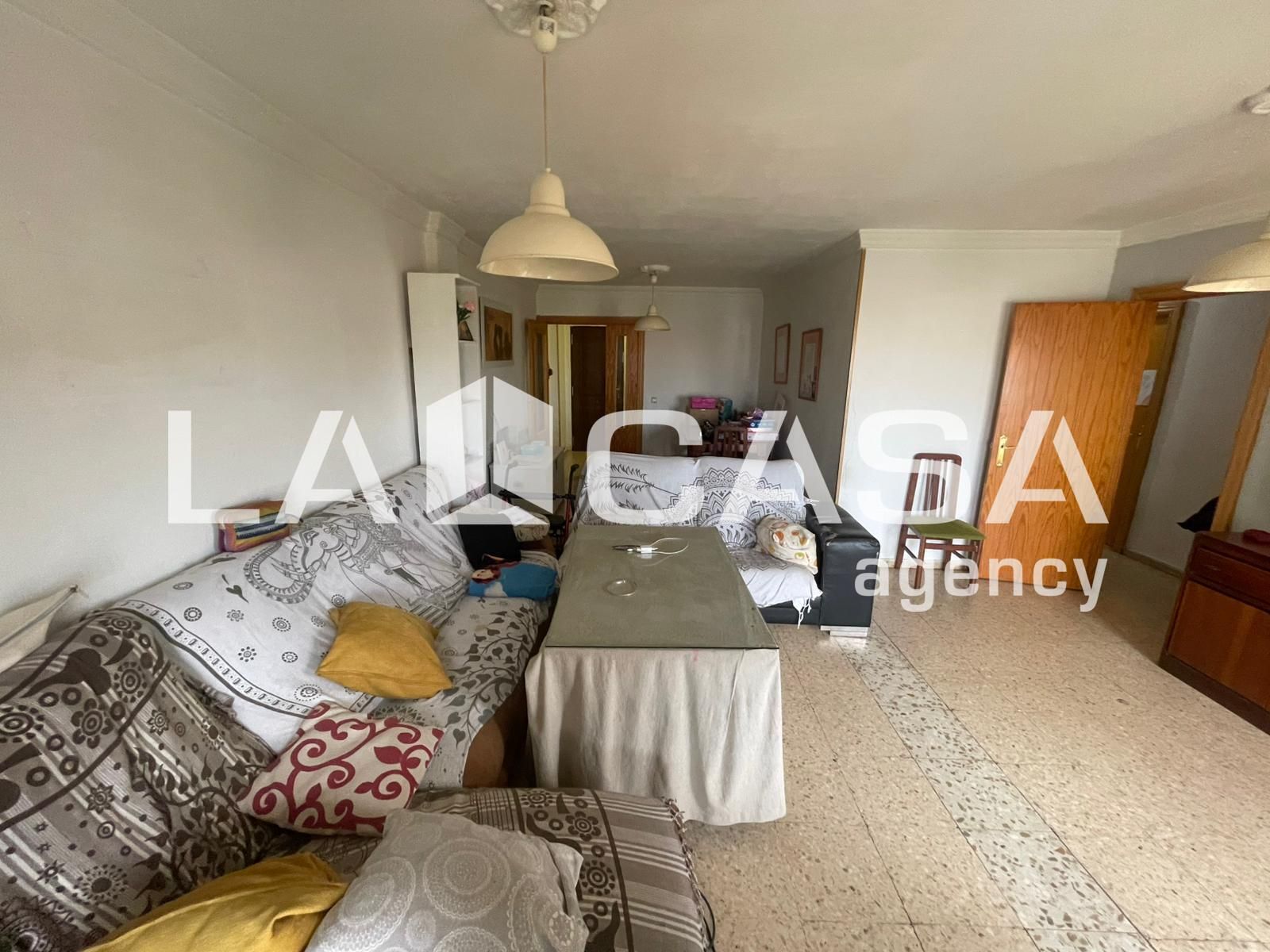 Pis en venda en Dos Hermanas