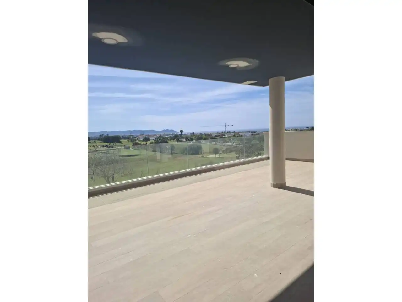 Terraza de Piso en venta en Almería con Parquet, Terraza y Piscina comunitaria