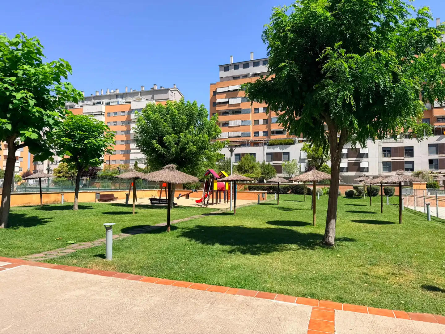 Vista exterior de Ático en venta en Alcorcón con Aire acondicionado, Calefacción y Terraza