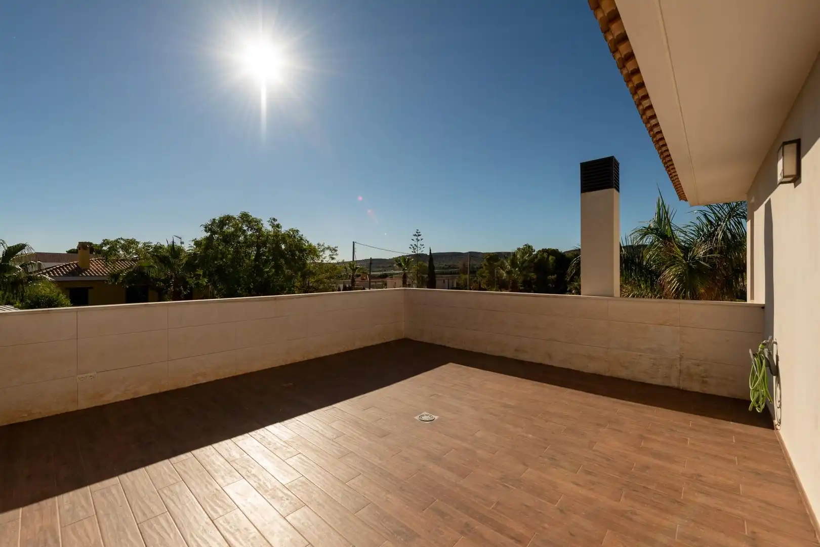 Terraza de Casa o chalet en venta en Alicante / Alacant con Aire acondicionado, Calefacción y Jardín privado