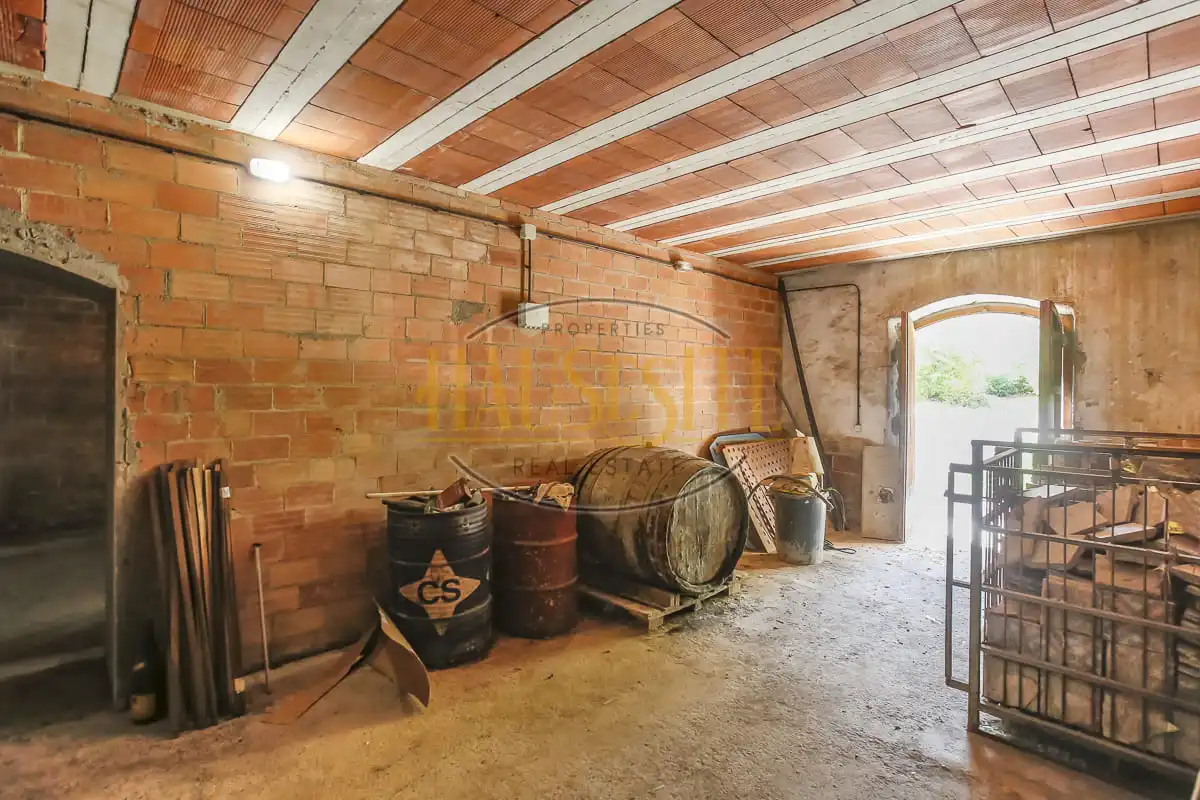 Country homes for sale in Torrelavit