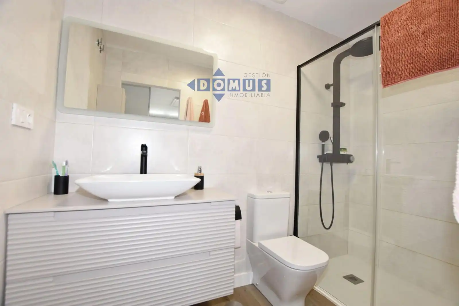 Bathroom of Detached homes for sale in Ronda  with Terrace and Oven