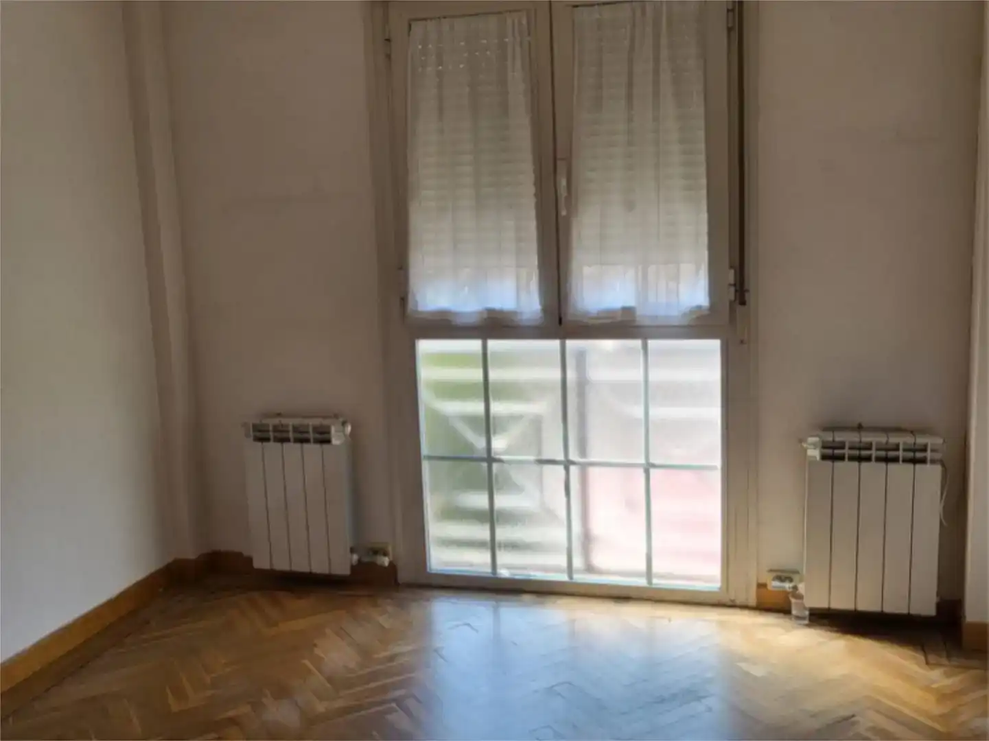 Dormitori de Casa o xalet en venda en Villaviciosa de Odón amb Aire condicionat, Jardí privat i Parquet