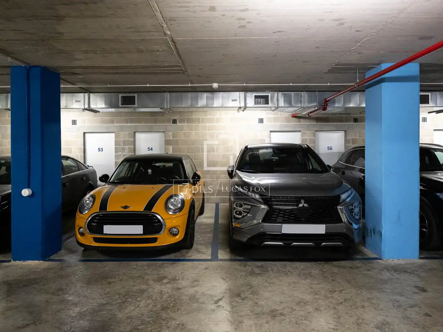 Parking de Piso en venta en Barcelona con Aire acondicionado, Parquet y Terraza