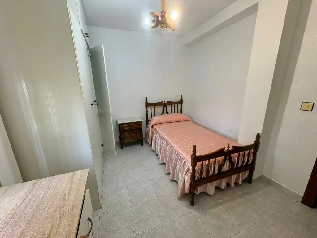 Bedroom of Flat for rent in Córdoba  with Balcony