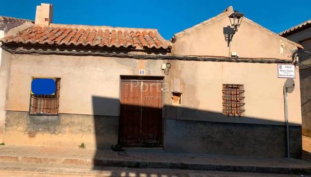 Casa adosada en Venta en Calle Agustin ordoñez, 0 en Moral de Calatrava