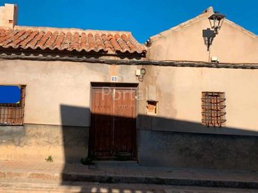 Terraced house for sale in Calle Agustin ordoñez 0