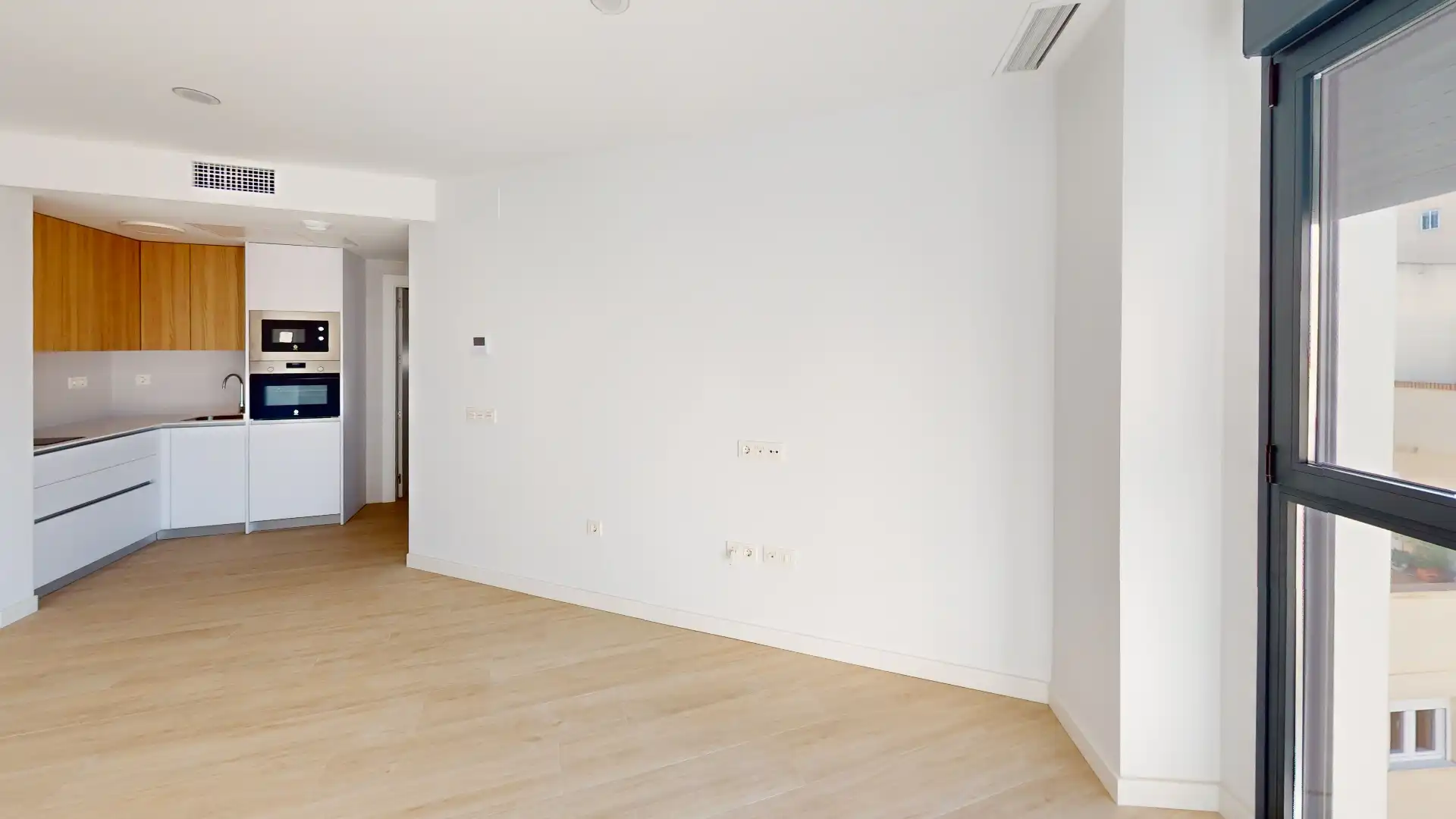 Sala d'estar de Pis en venda en Almería amb Aire condicionat, Calefacció i Parquet