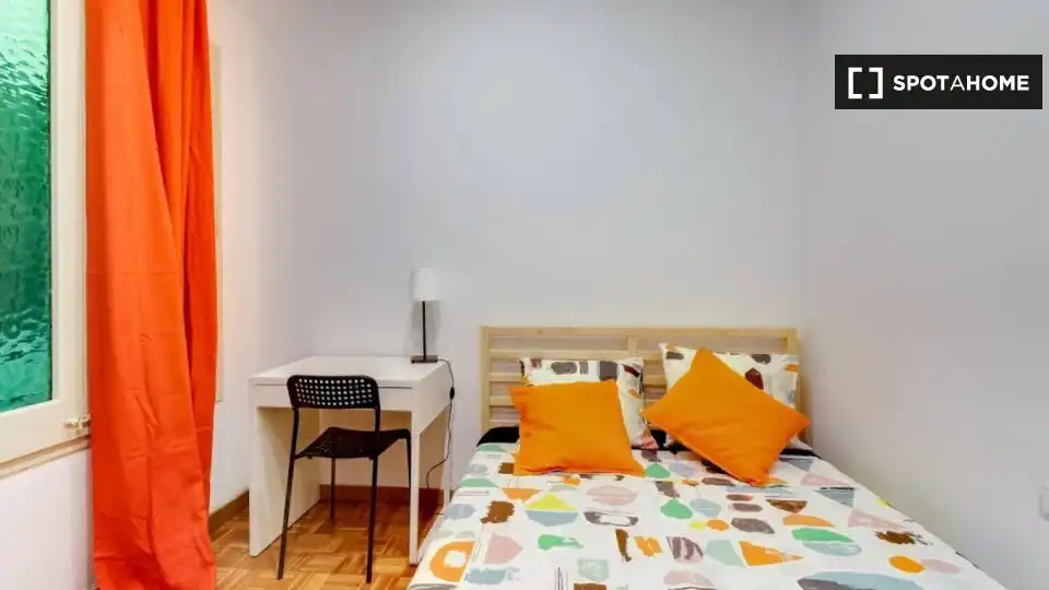 Habitación de Piso de alquiler en Barcelona con Aire acondicionado, Calefacción y Amueblado