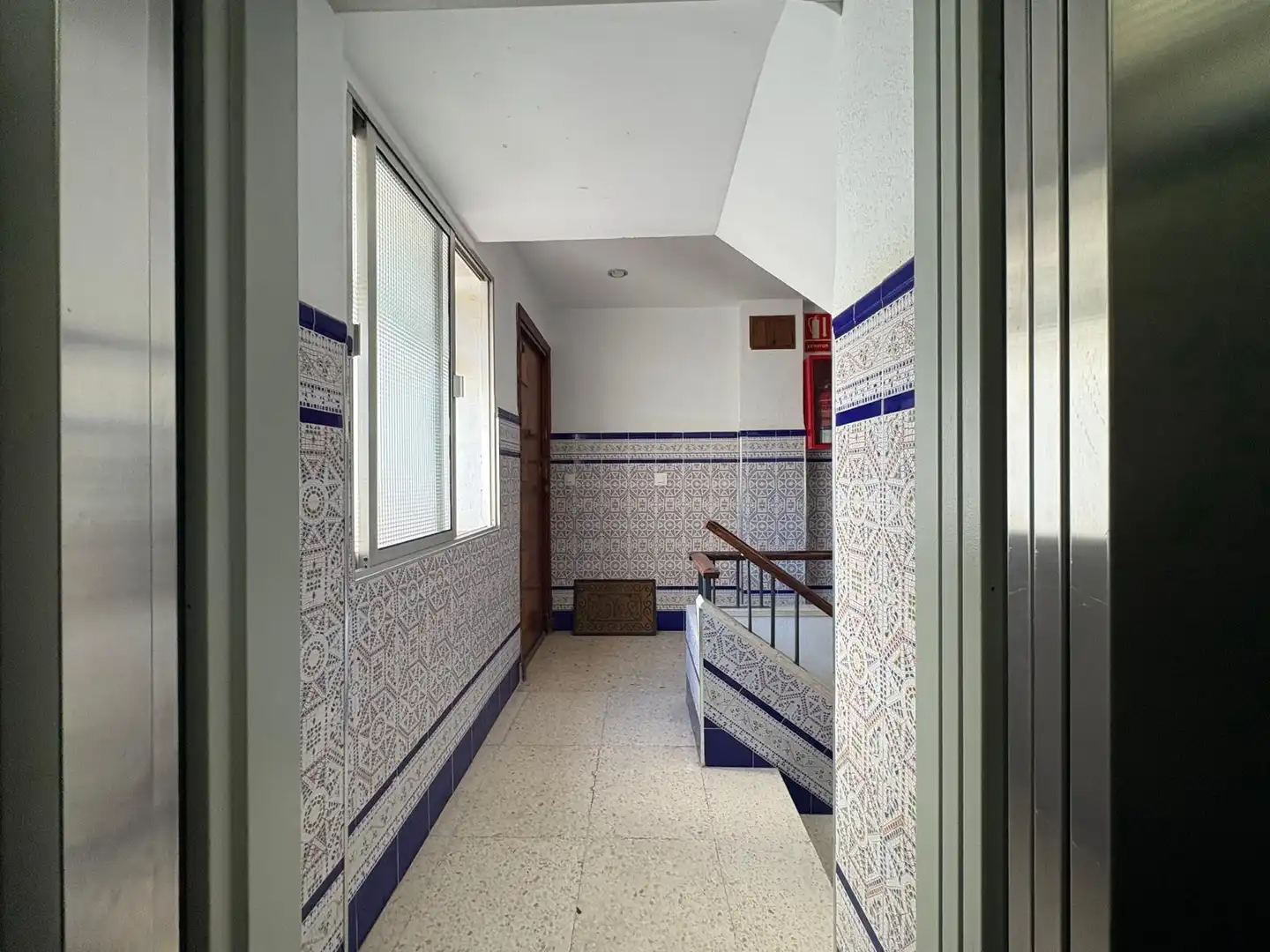 Flat for sale in Sevilla  with Air Conditioner, Terrace and Storage room