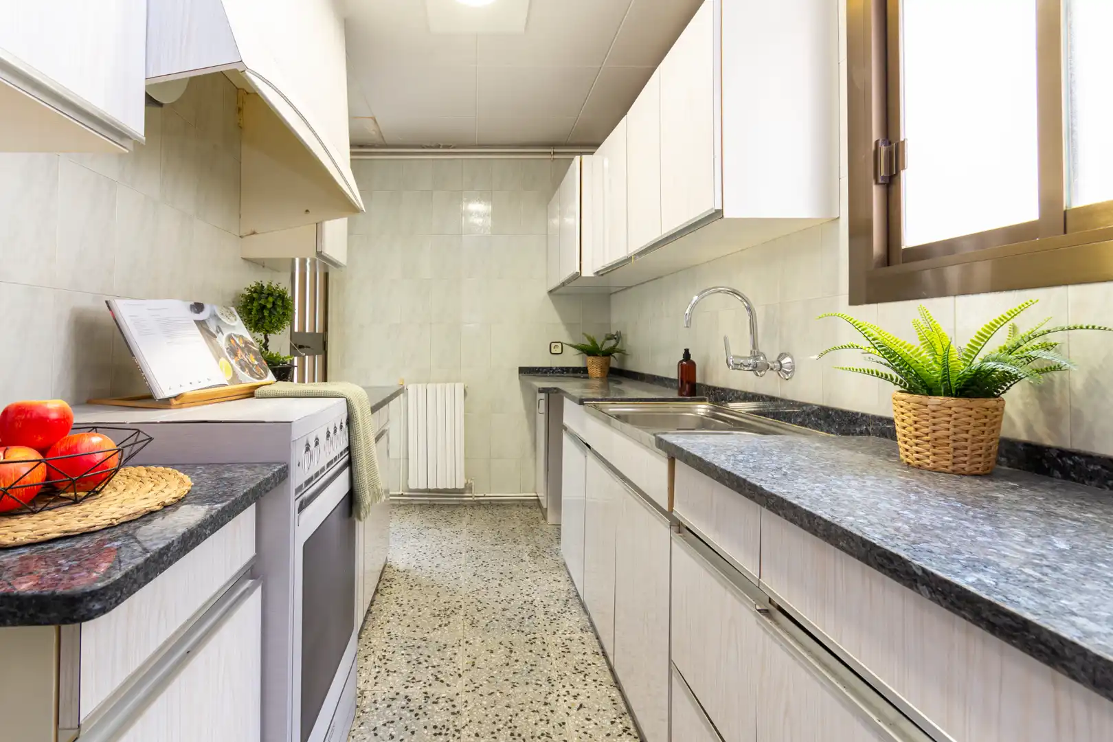 Cocina de Piso en venta en Terrassa con Calefacción y Terraza