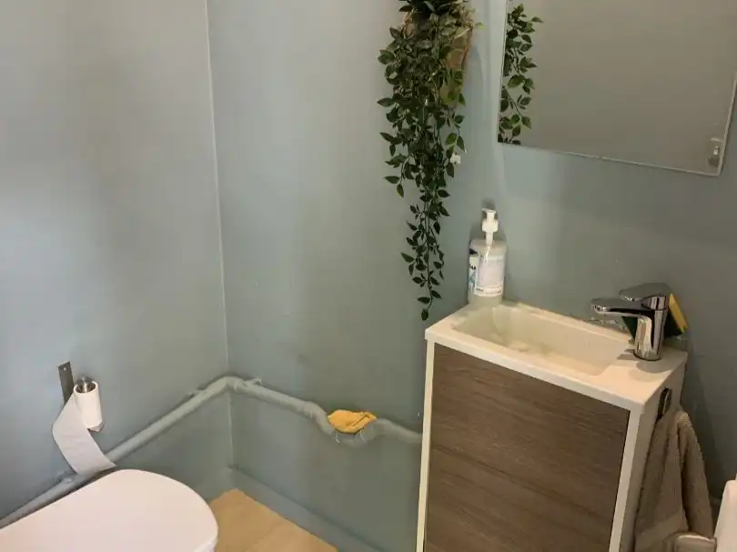 Bathroom of Office for rent in Sabadell  with Air Conditioner, Heating and Internet