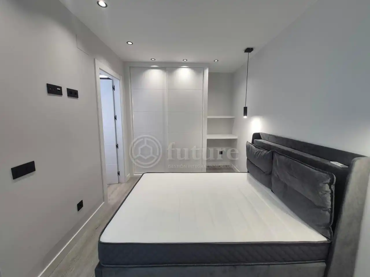 Dormitori de Apartament en venda en Salamanca amb Aire condicionat, Calefacció i Moblat