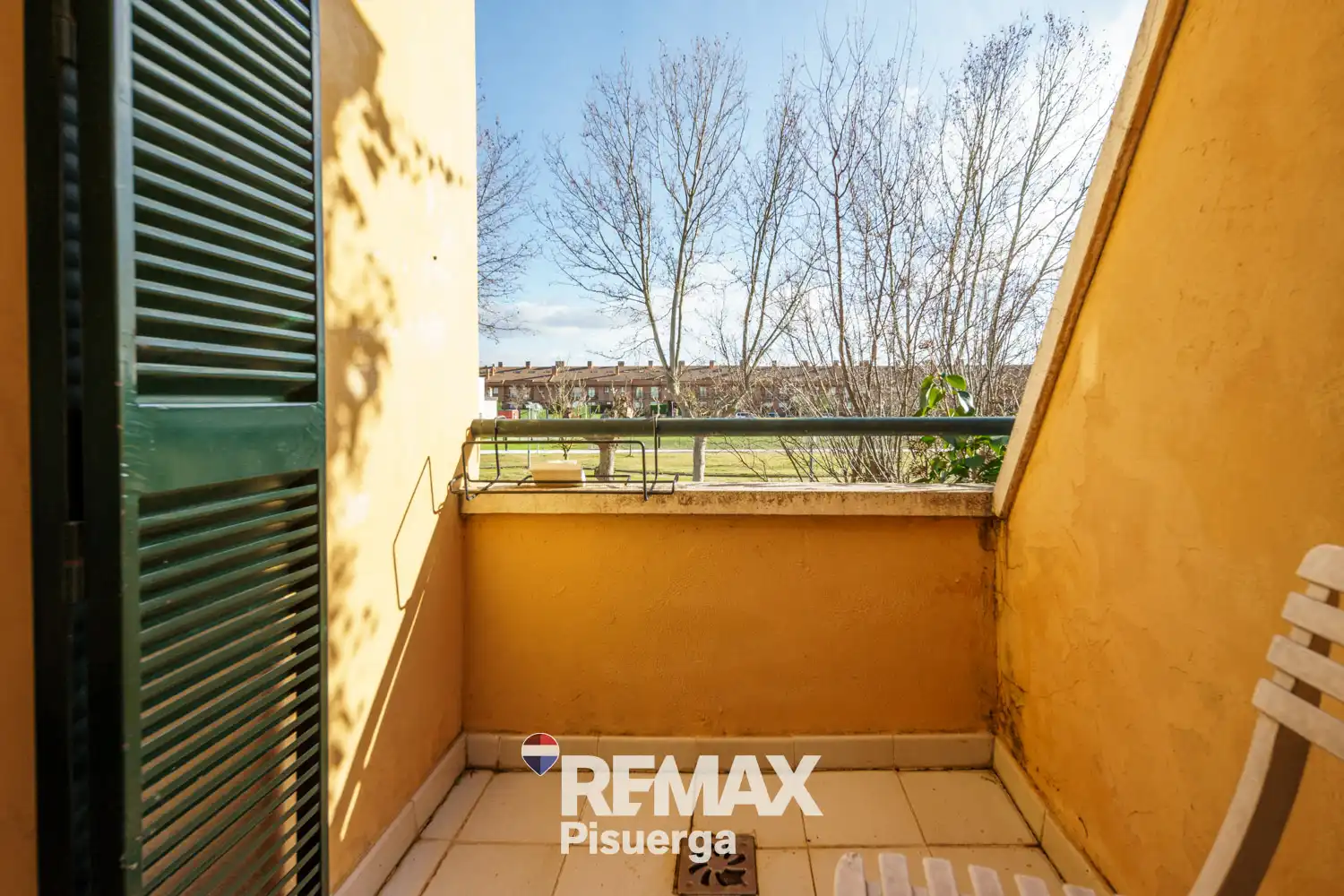 Vista exterior de Casa o chalet en venta en Simancas con Calefacción, Terraza y Trastero