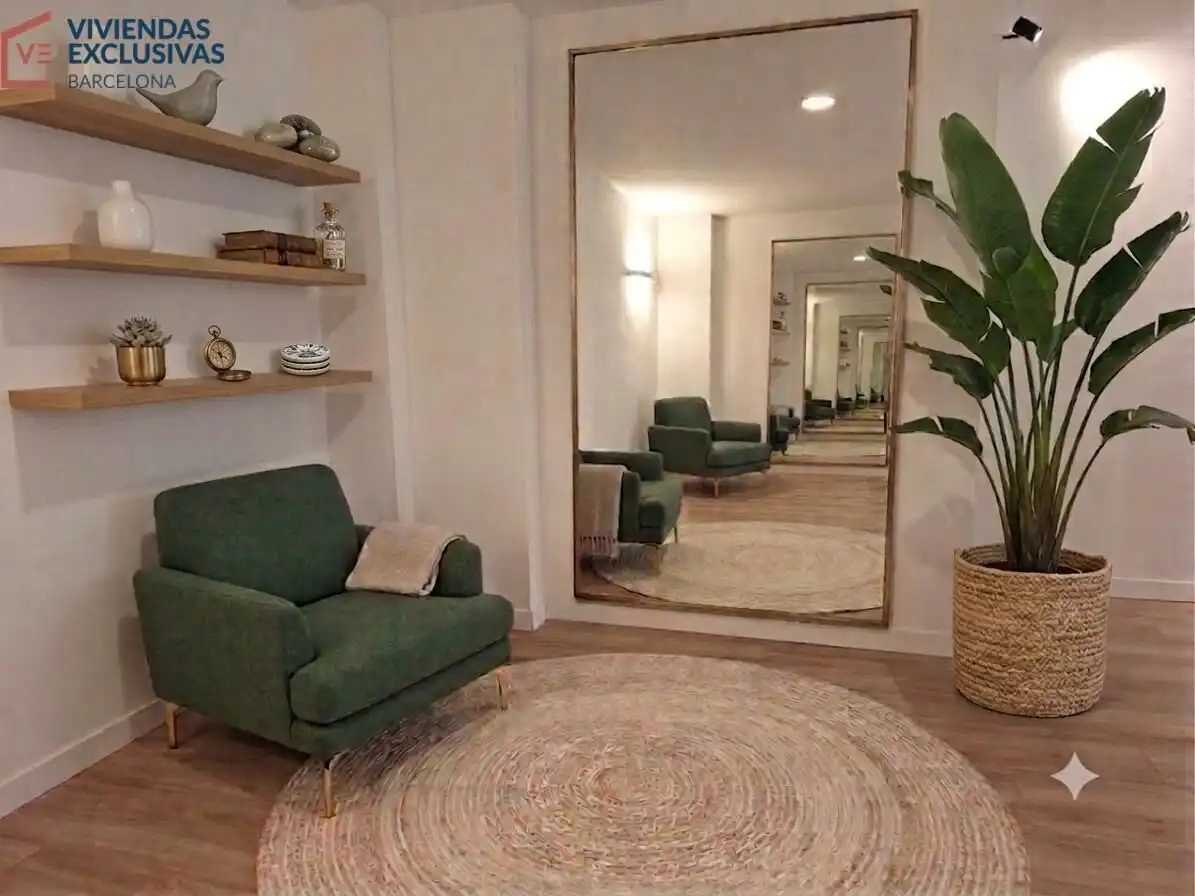 Sala de estar de Dúplex en venta en Barcelona con Parquet, Balcón y Alarma