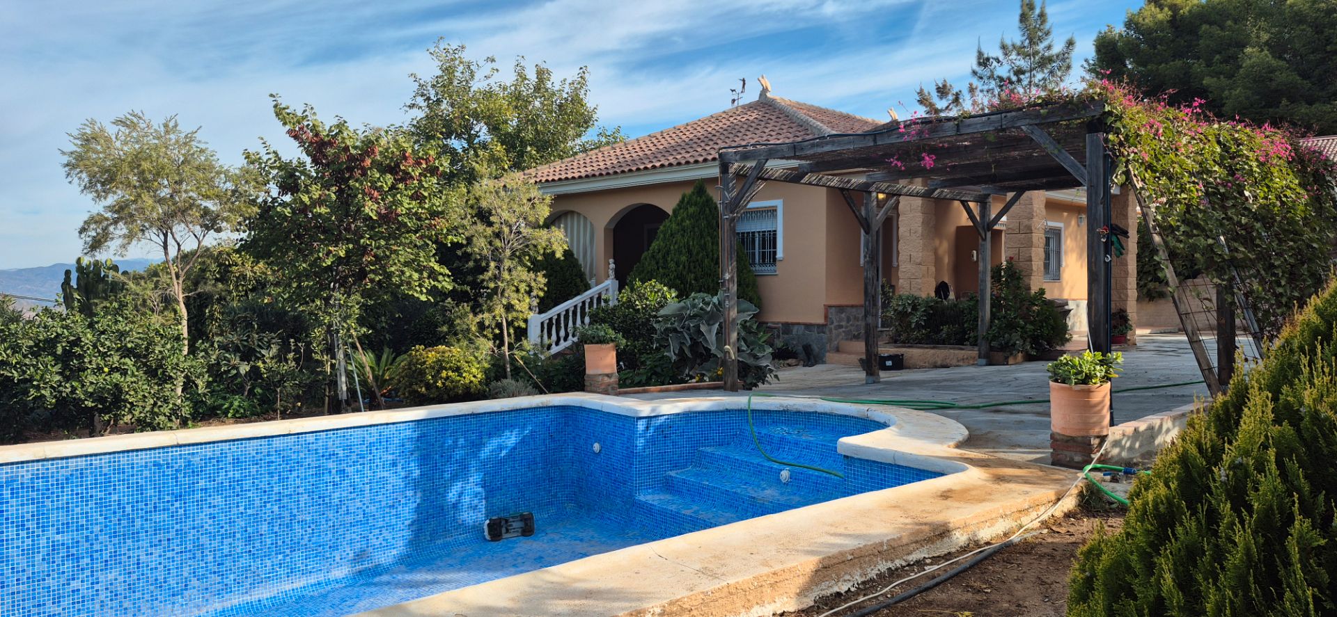 Piscina de Casa o xalet de lloguer en Alhaurín de la Torre amb Aire condicionat, Jardí privat i Terrassa