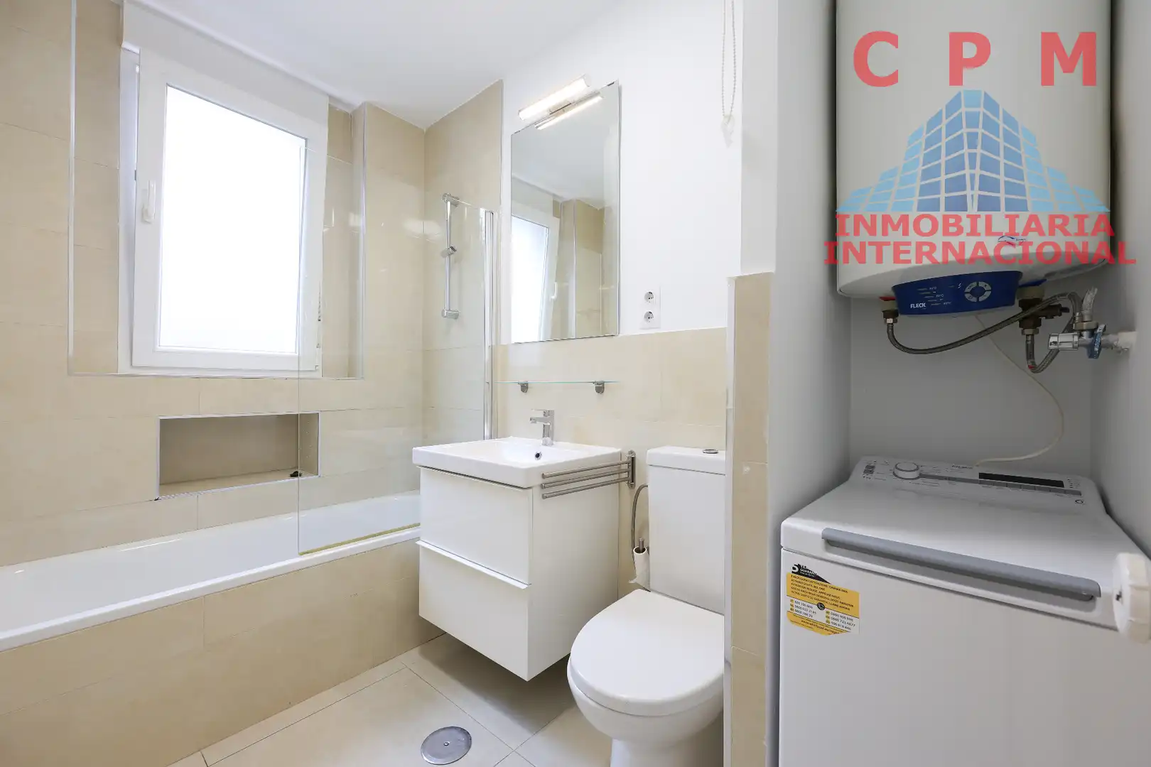 Badezimmer von Wohnung zur Miete in Madrid mit Klimaanlage, Heizung und Parkett