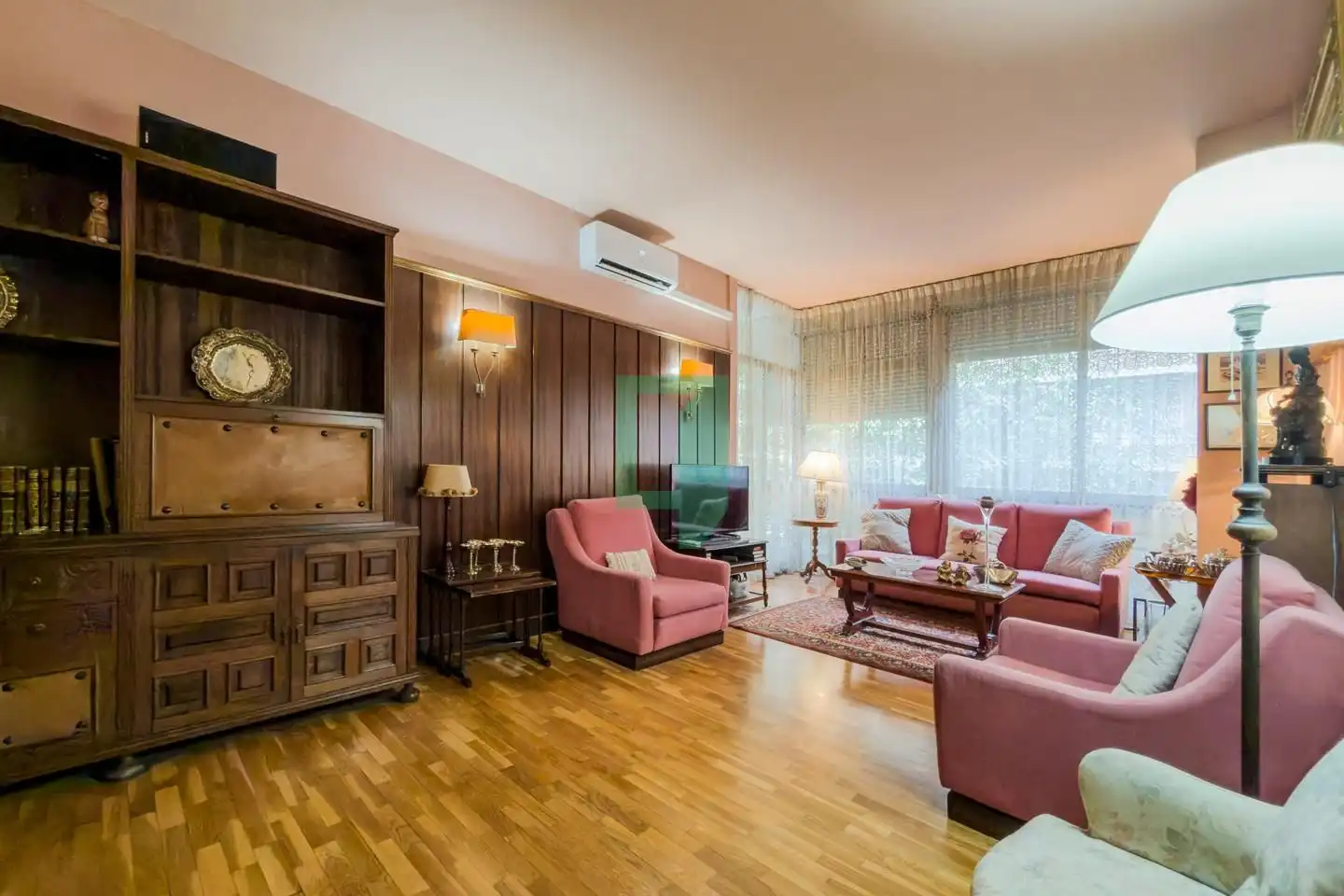 Sala de estar de Piso en venta en Barcelona con Calefacción y Terraza