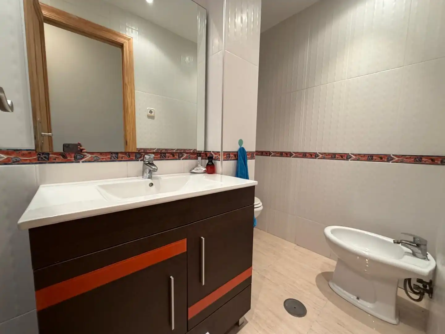 Baño de Piso en venta en Águilas con Aire acondicionado, Terraza y Amueblado