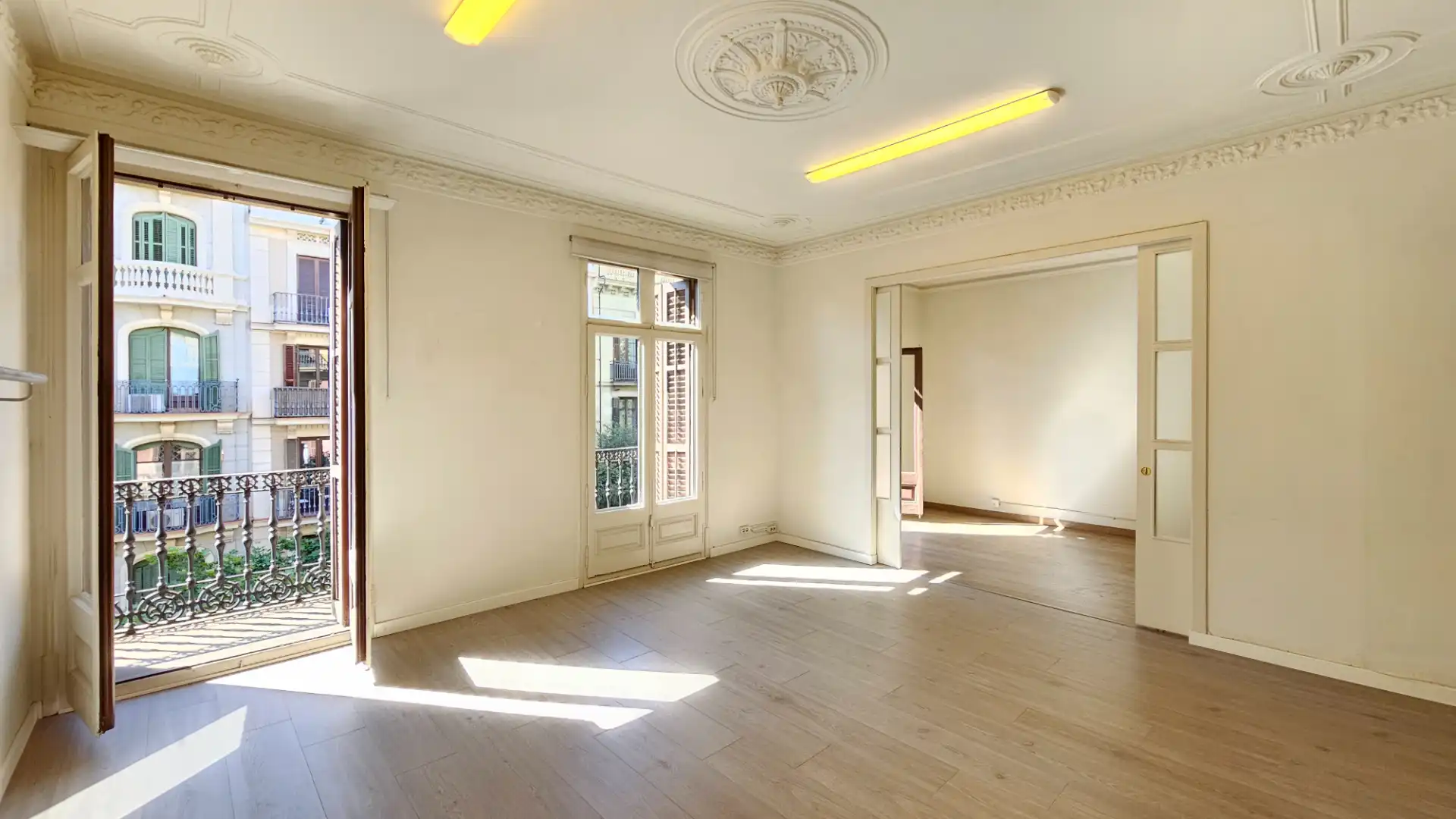 Büro zur Miete in Barcelona mit Heizung und Internet