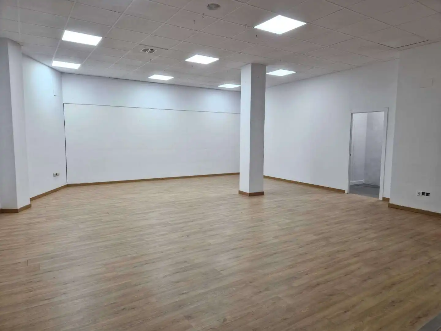 Gewerbefläche zur Miete in Bertamirans, imagen 9