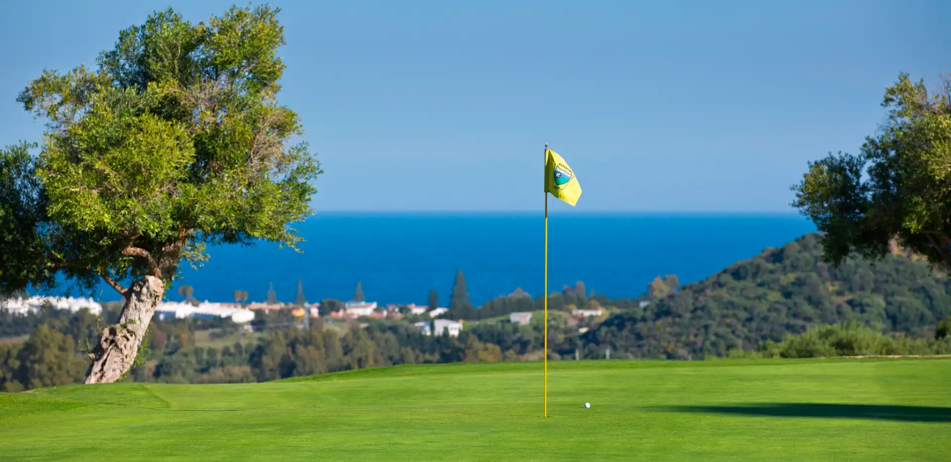 Exterior view of Apartments for sale in Estepona  with Air Conditioner and Terrace