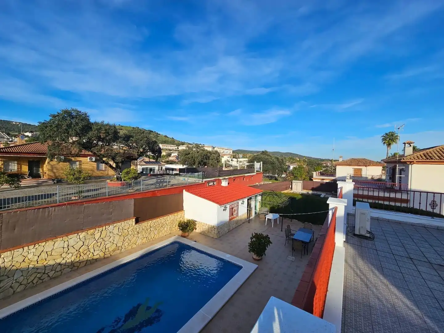 Piscina de Casa o xalet en venda en Córdoba amb Aire condicionat, Calefacció i Jardí privat
