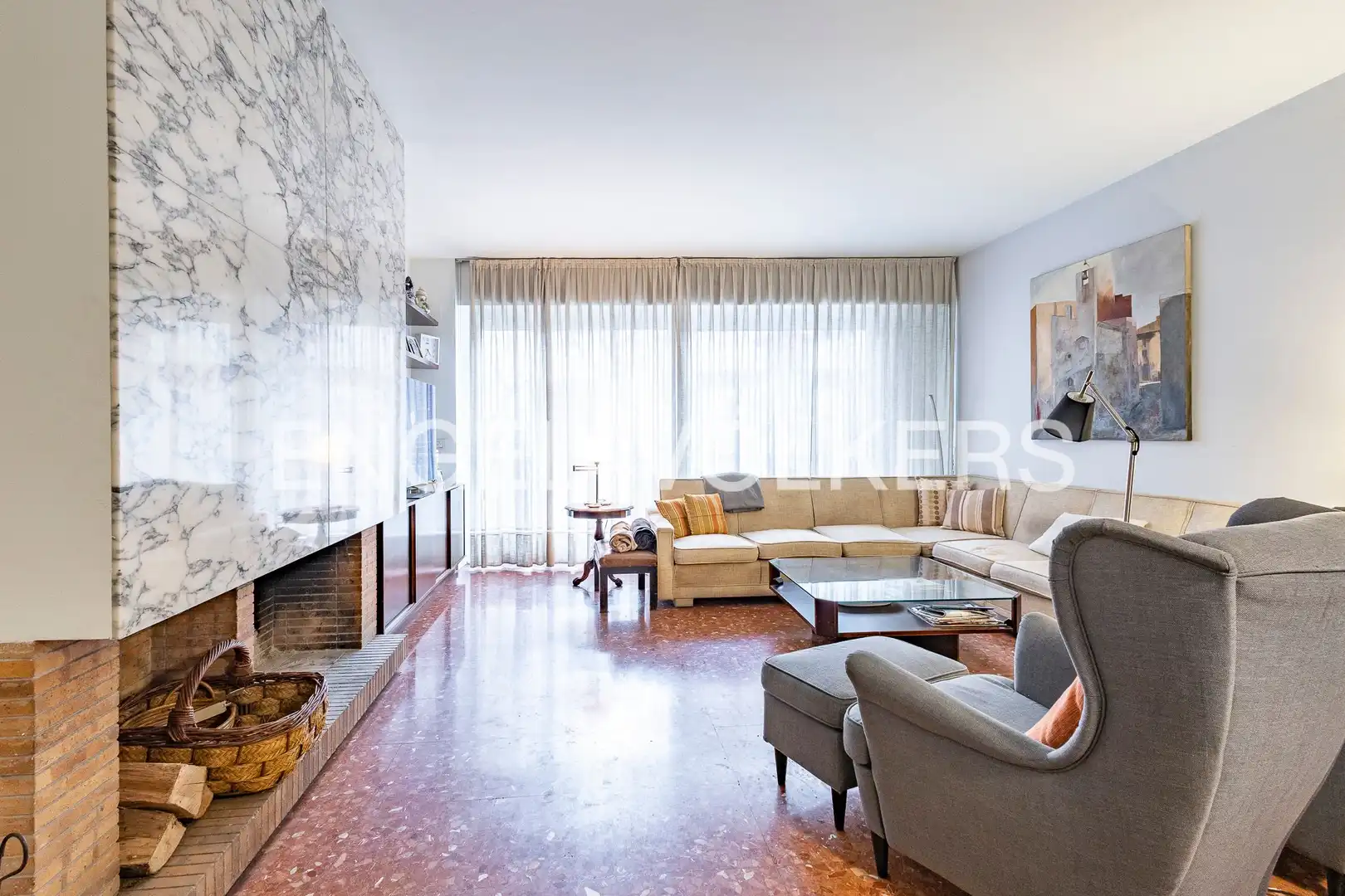 Sala d'estar de Casa o xalet en venda en Sant Joan Despí amb Aire condicionat, Calefacció i Jardí privat