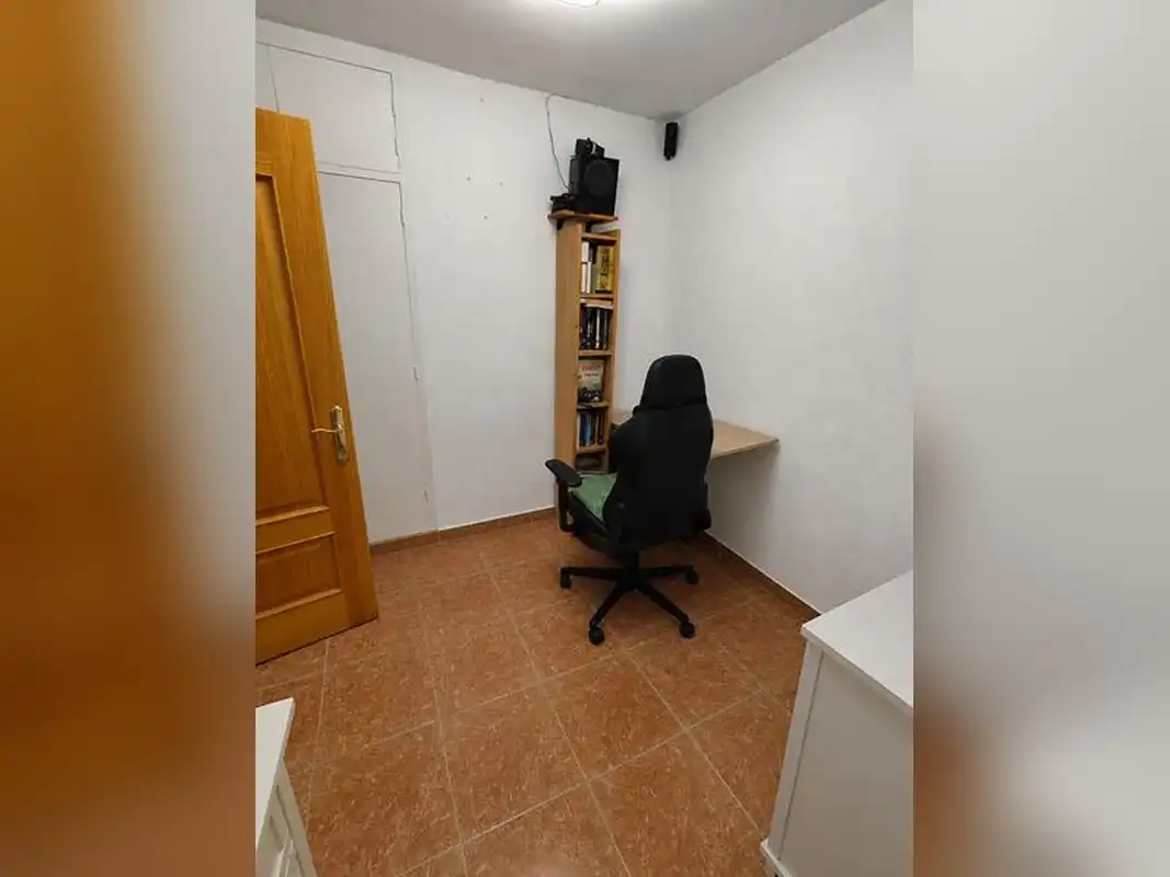 Habitación de Piso en venta en Estepona con Aire acondicionado, Calefacción y Terraza