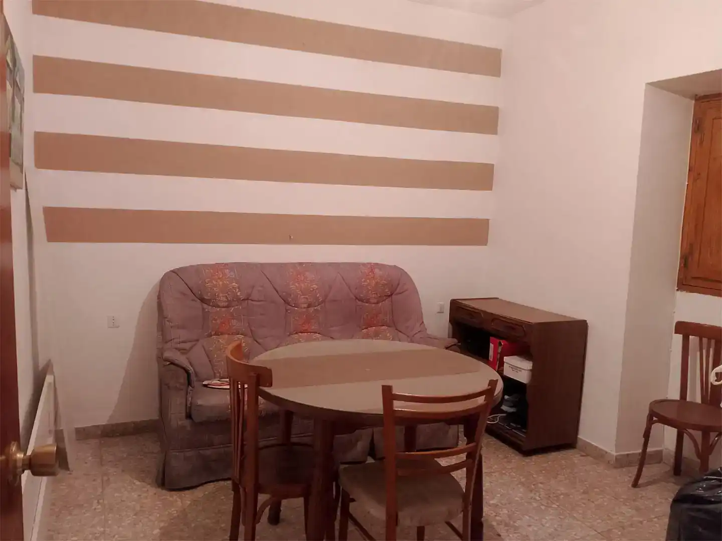 Sala d'estar de Pis en venda en Cuevas Bajas amb Moblat i Balcó