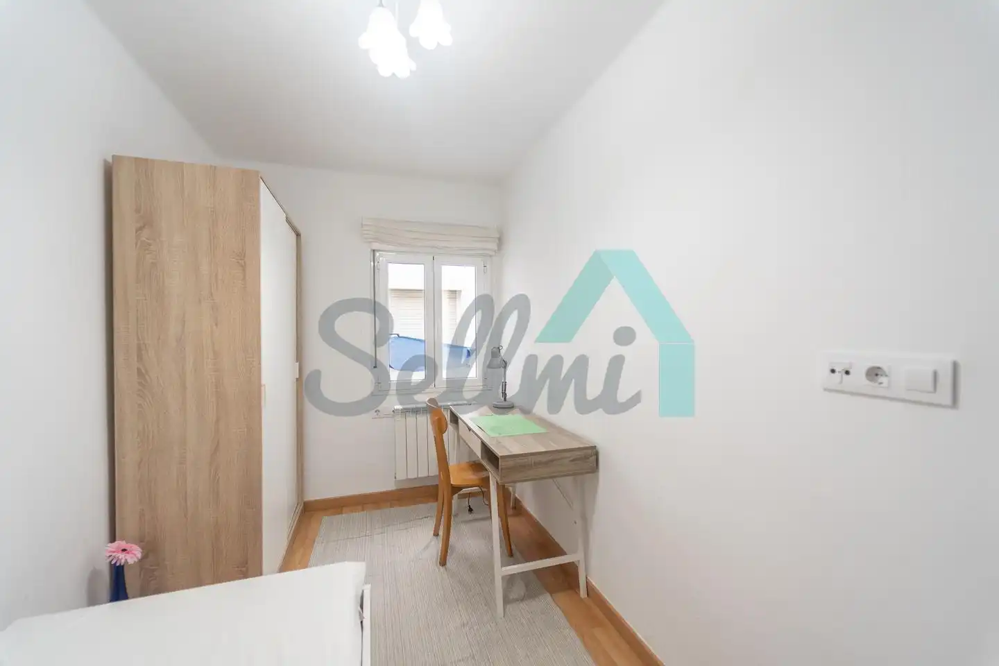 Bedroom of Flat for rent in Oviedo   with Heating, Furnished and Internet