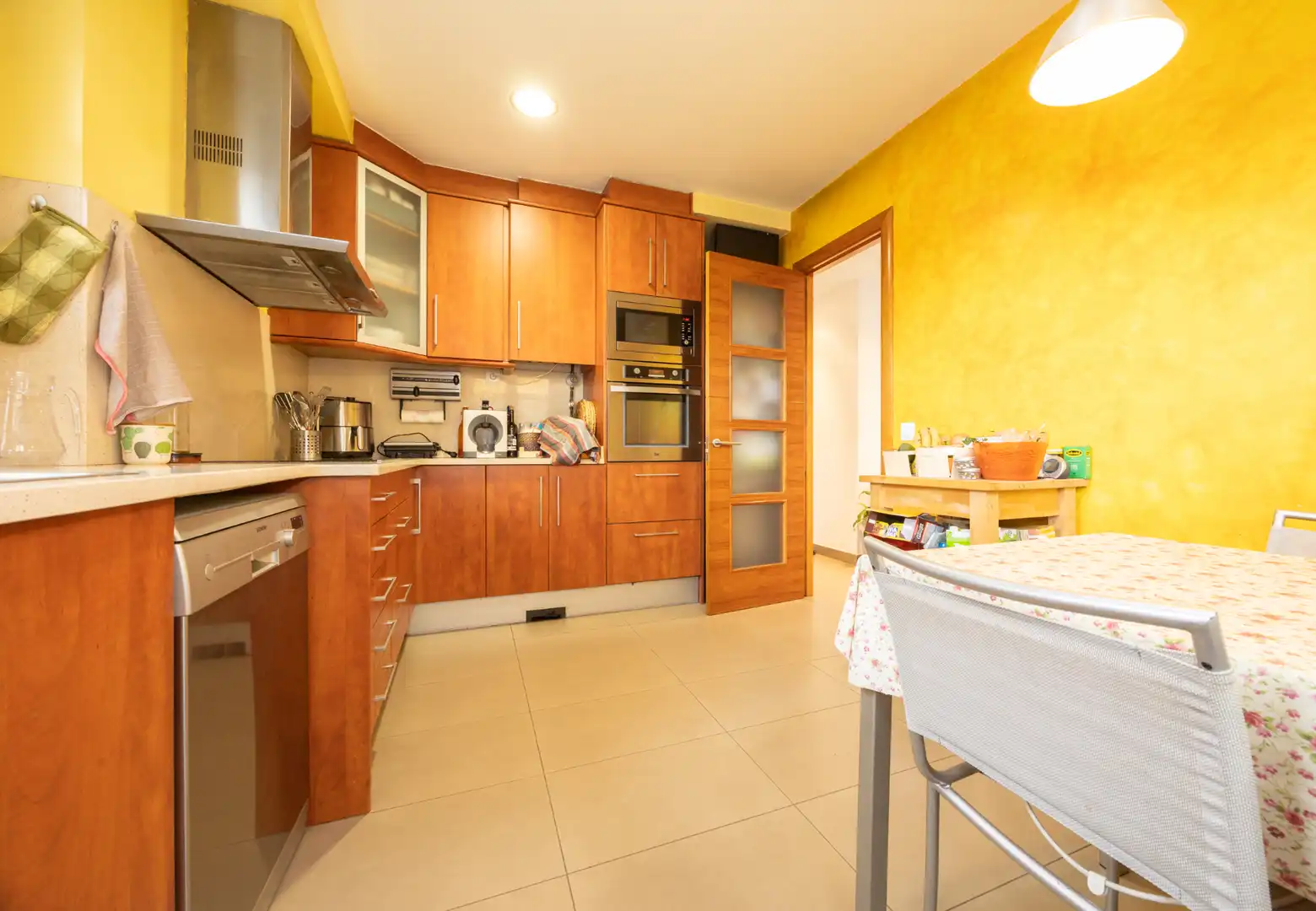 Cocina de Casa adosada en venta en Folgueroles con Calefacción, Jardín privado y Parquet