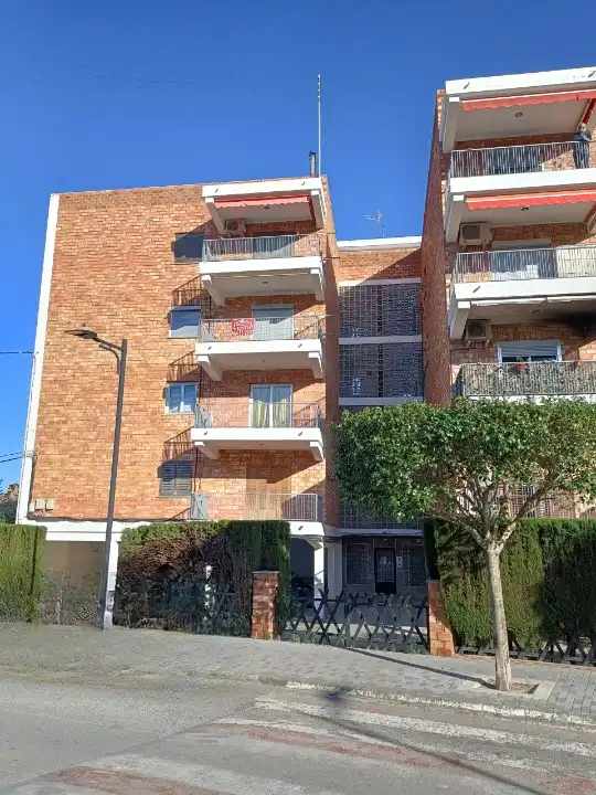 Vista exterior de Pis en venda en Viver amb Terrassa i Moblat