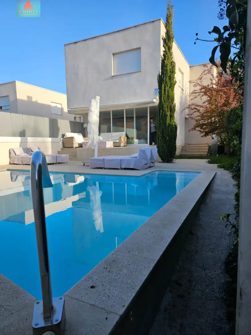 Piscina de Casa o chalet de alquiler en Ávila con Calefacción, Jardín privado y Terraza